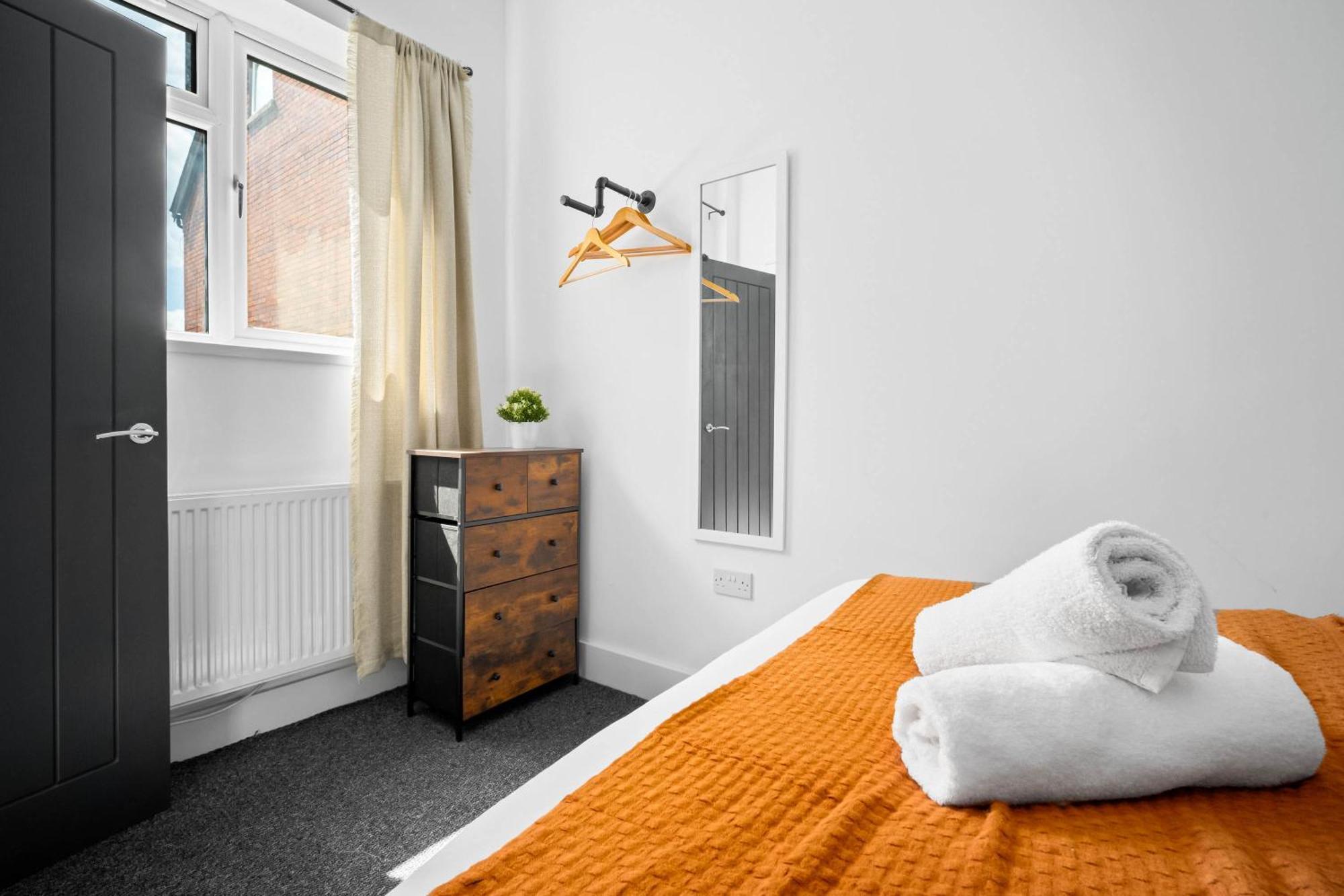 Stylish Apartment - Free Wifi & Netflix - On Street Parking - Double Bed - 49Ag Rowley Regis Buitenkant foto